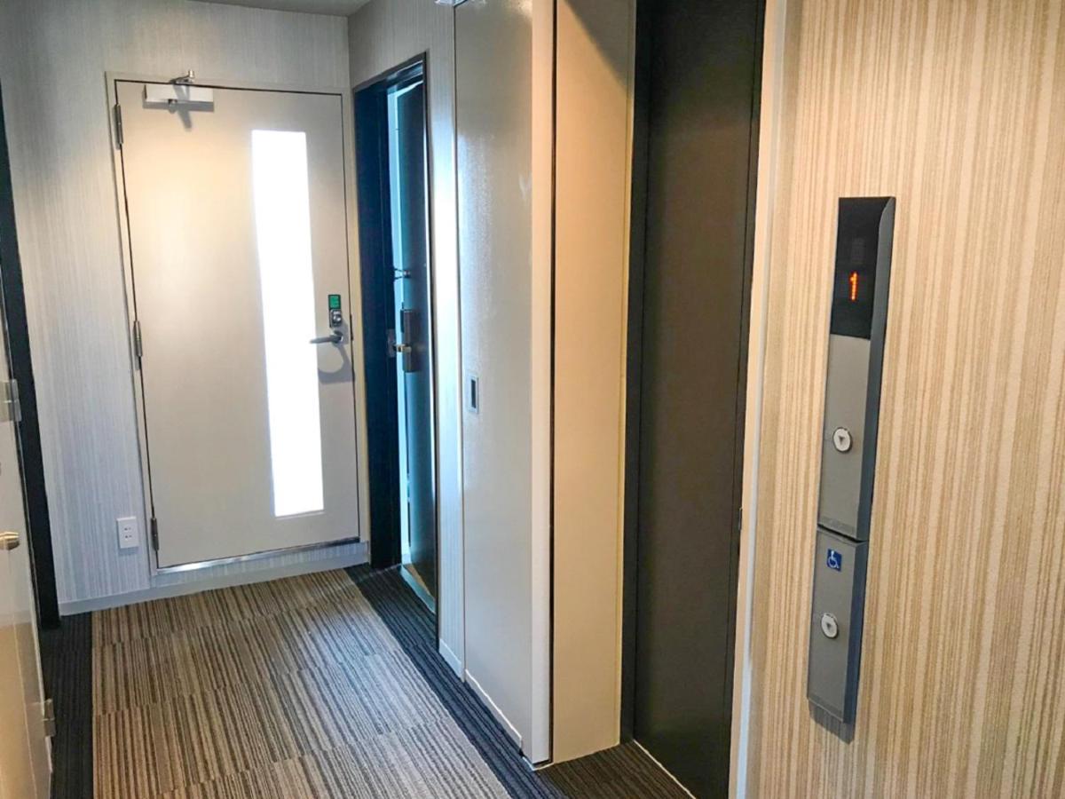 HOTEL LiVEMAX Ikebukuro Ekimae Tokyo Bagian luar foto